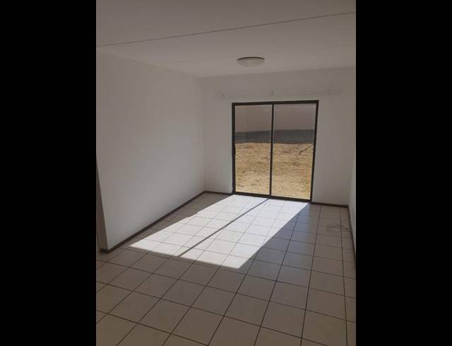 2 BEDROOM APARTMENT FOR SALE IN PARKRAND